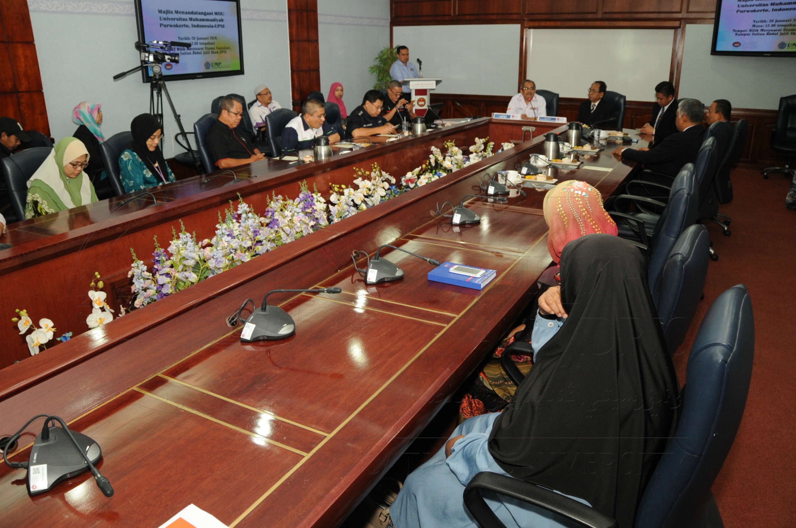 PRO16 6 Mou HAS 7953